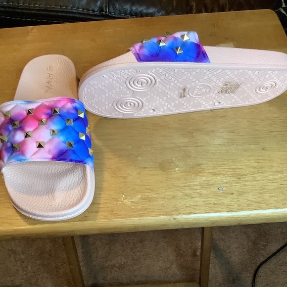 Multi Color Flip Flop with gold Embellishments - Picture 3 of 3